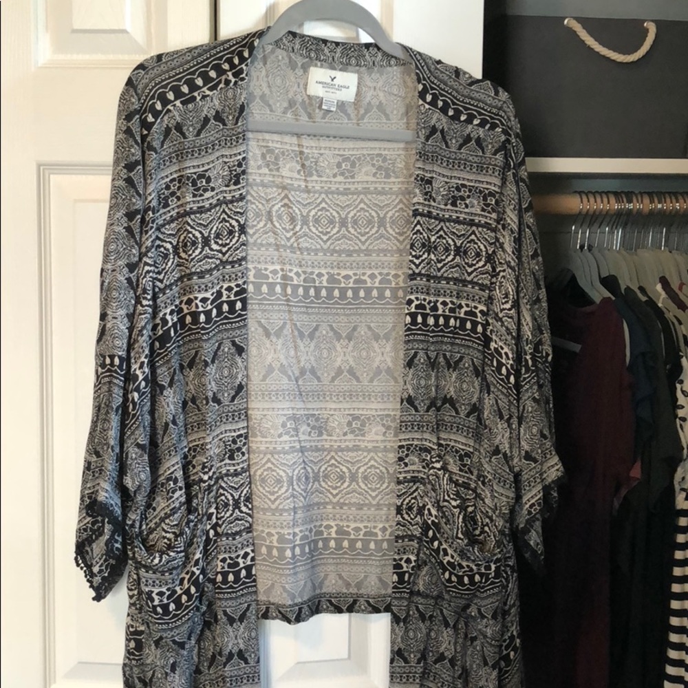 American Eagle kimono
